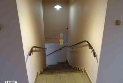 Apartament cu 5 camere în Central - 16