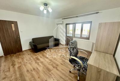 Garsonieră decomandată, mobilată în Fabric - 3