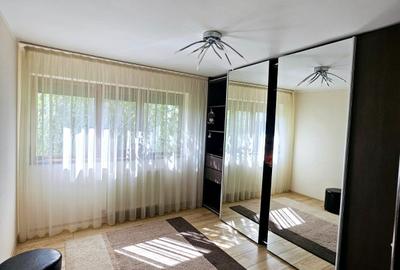 Casă de vânzare în Green City Comuna 1 Decembrie - 6