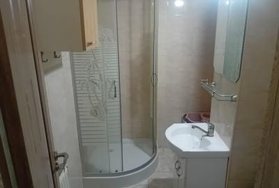Apartament cu 2 camere semidecomandat în Dărmănești