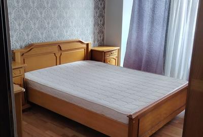 Apartament cu 4 camere decomandat în Micro 5 - 2