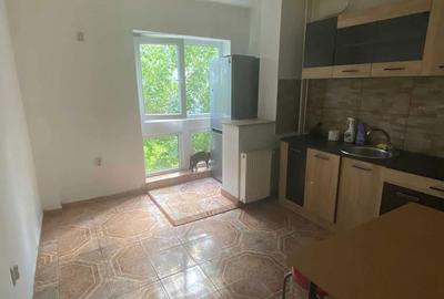 Apartament cu 2 camere decomandat în Olteniței - 1