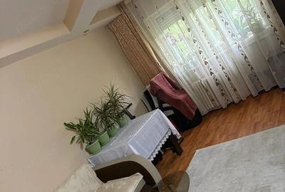 Apartament cu 2 camere decomandat în Sărari