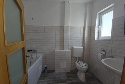 Apartament cu 3 camere semidecomandat în Central - 5