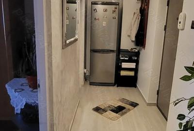 Vind apartament cu o comera 44mp ,etaj intermediar ,zona Nord - 3