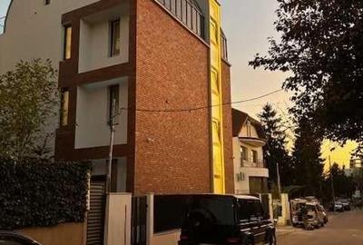 Vanzare imobil de LUX S+P+3E | Baneasa - Dobrogeanu Gherea | - 2