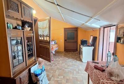 Casă cu 3 camere cu Teren 2420 Mp în Central - 4