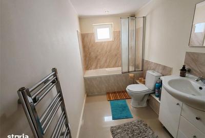Casă cu 3 camere cu Teren 770 Mp în Aninoasa - 2