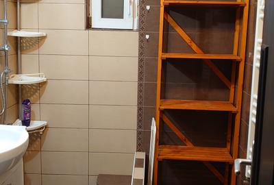 Băneasa, Scoala 7, apartament cu 3 camere, 71 mp, decomandat, loc parcare - 4