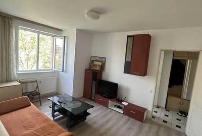 Apartament cu 3 camere semidecomandat în Giurgiului - 1