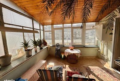 Apartament cu 4 camere decomandat în Exterior Vest - 2