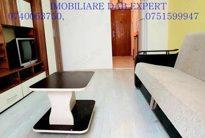 Garsonieră decomandată în Central - 7