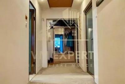 Apartament cu 3 camere decomandat în Văcăresti - 2