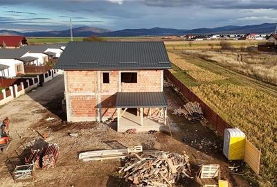 Duplex cu 4 camere cu Teren 350 Mp în Tărlungeni - 11