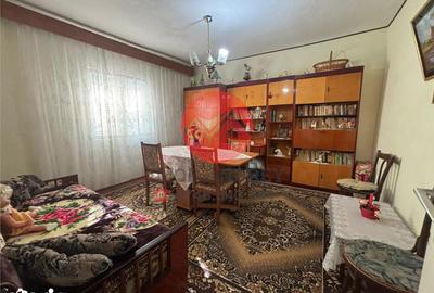 Casă cu 3 camere decomandat cu Teren 355 Mp în Central - 7