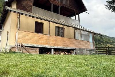 Casă cu 5 camere cu Teren 580 Mp în Sătic - 5