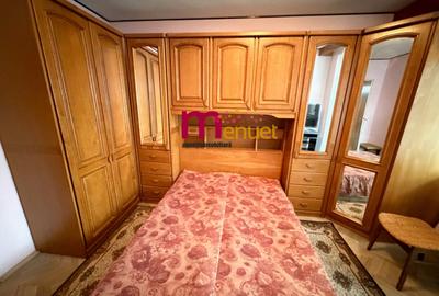 Apartament 2 camere,str.Isaccei,etaj 3 - 8