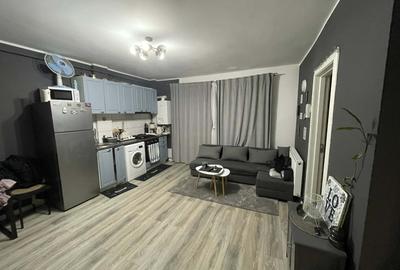 Apartament cu 2 camere semidecomandat, mobilat în Florești
