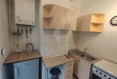 Apartament o camera în zona Teatrul National - 11