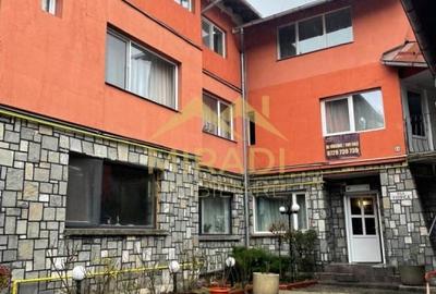 Vanzari Apartamente 8 Camere - 1