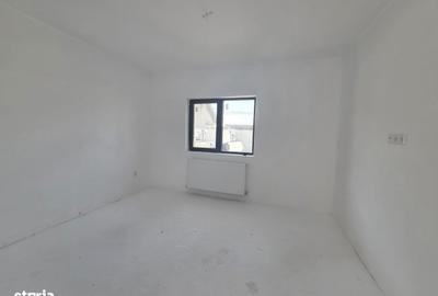 Casă cu 4 camere cu Teren 452 Mp în Clinceni