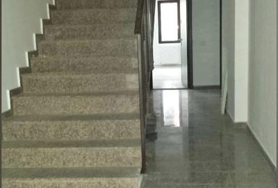 Apartament cu 3 camere semidecomandat în Central - 4