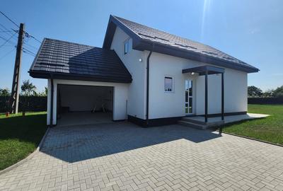 Casă cu 5 camere cu Garaj în Fântânele (Hemeiuș) - 1