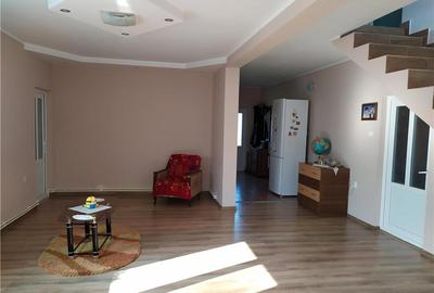 Casă în Șerbănești - 9