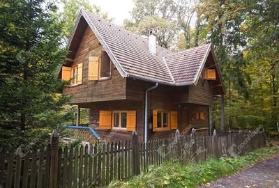 Casă cu 3 camere în Central