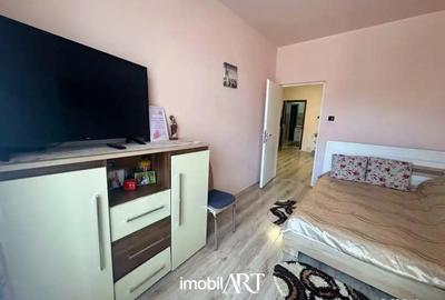 Apartament cu 3 camere decomandat în Central - 2