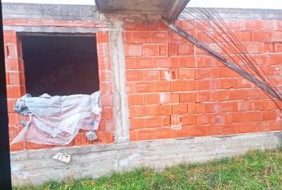 Casă cu 5 camere în Săveni - 4