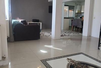 Casă cu 4 camere cu Canalizare în Exterior Vest - 2