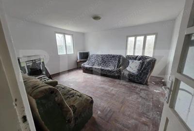 Casă cu Teren 1159 Mp în Central - 10