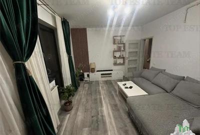 Apartament 2 camere, mobilat utilat, 2 locuri de parcare, toate utilitatile, renovat in 2025, zona L - 10