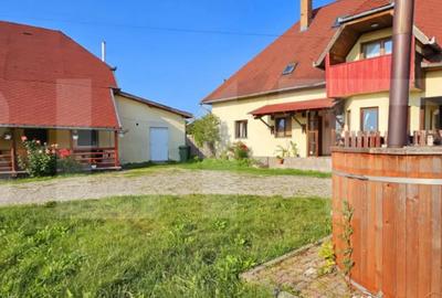 Casă cu 16 camere cu Teren 1663 Mp în Bicfalău - 3