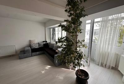 Apartament cu 3 camere decomandat în Central - 3