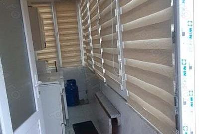 Vand garsoniera in zona decebal la etajul 1 - 3