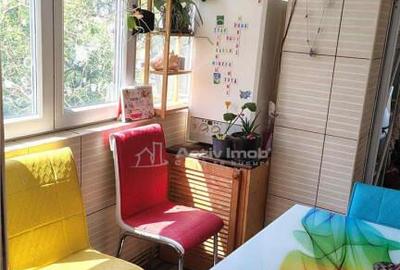 Drumul Sarii - Apartament spatios 3 camere - usor negociabil - 8