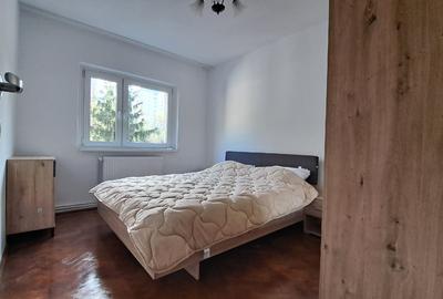 Apartament cu 4 camere decomandat în Plopilor - 3