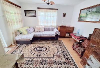 Casa batraneasca ,3 camere , teren 500 mp,zona CFR - 11
