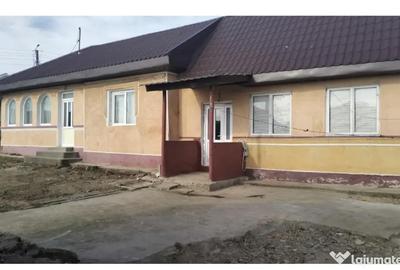 Casă cu 7 camere în Borcea - 4