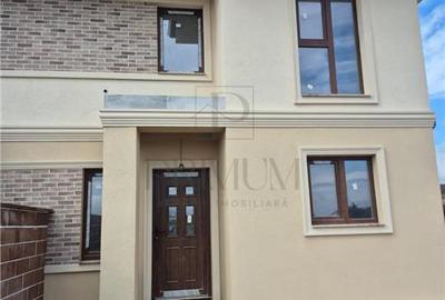 Duplex cu 4 camere cu Canalizare în Moșnița Nouă - 3