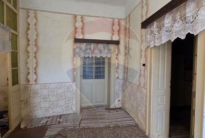Casă cu 3 camere cu Teren 936 Mp în Socodor - 12