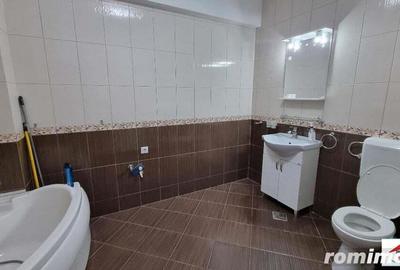 Apartament central 77 mp cu garaj privat Shopping Plaza - 1