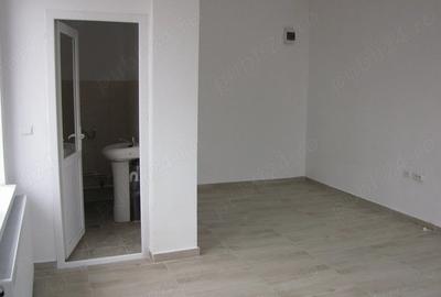 Spațiu comercial, de 470 mp, în Mazepa 2 - 4