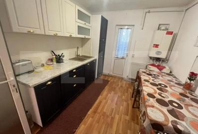 Apartament cu 3 camere decomandat în Micro 12 - 5