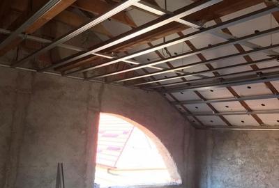 Casă cu 4 camere în Central - 8