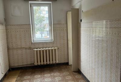 Apartament cu 3 camere decomandat în Tomis II - 1