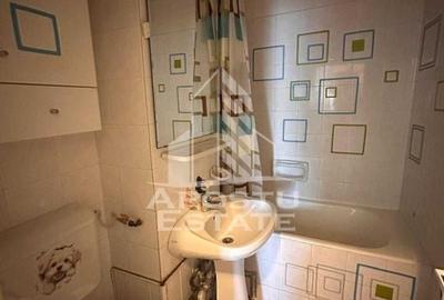 Apartament cu 3 camere, centrala proprie, zona Spitalului Judetean Apartament cu 3 camere, centrala proprie, zona Spitalului Judetean - 7