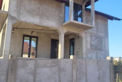 Casă cu 5 camere cu Garaj în Muntenii de Sus - 12
